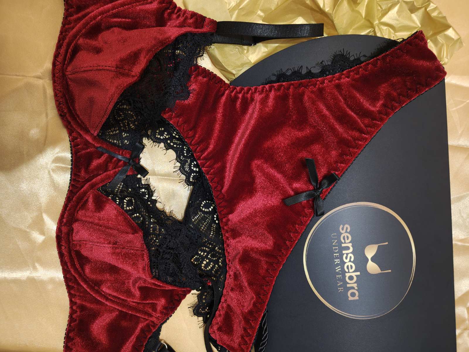 Sensebra Red Velvet Set